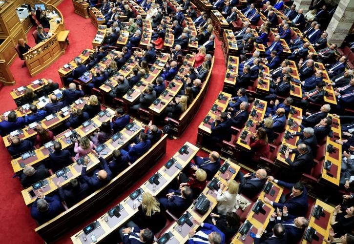 Ορκίστηκε βουλευτής ο Βαγγέλης Γιαννακούρας